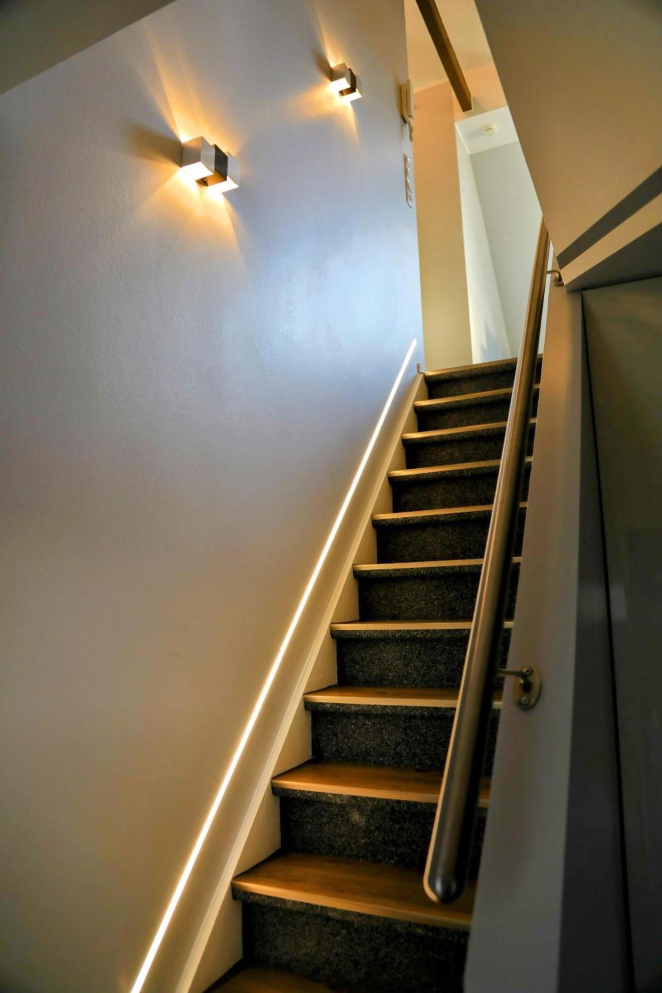 Eine Sehr Gemuetliche Dachgeschoss Ferienwohnung Ihlow  Экстерьер фото