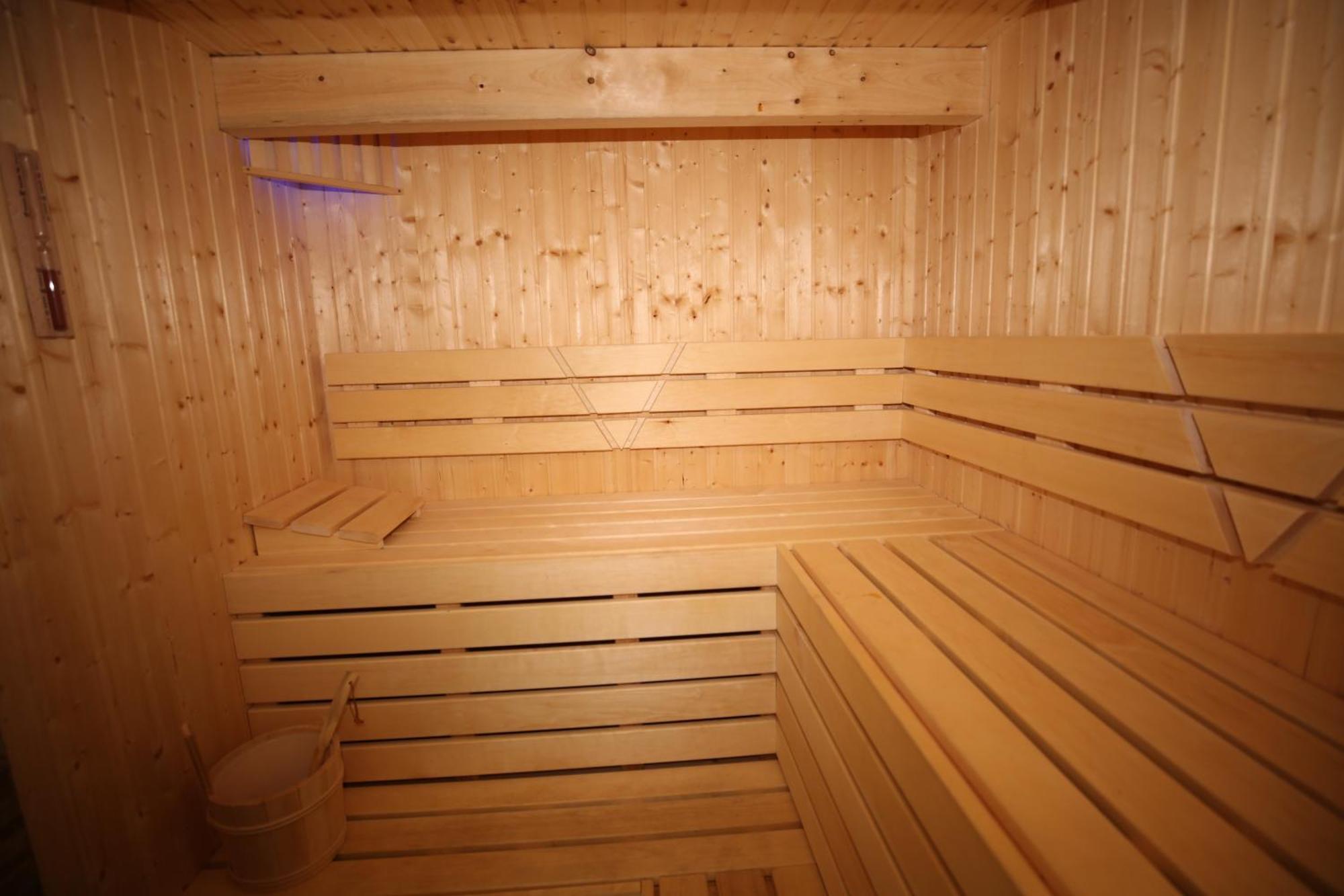 Eine Sehr Gemuetliche Dachgeschoss Ferienwohnung Ihlow  Экстерьер фото