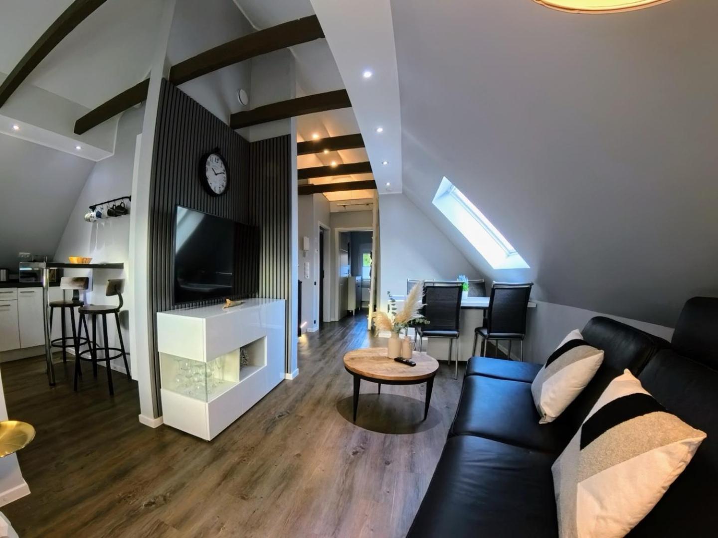 Eine Sehr Gemuetliche Dachgeschoss Ferienwohnung Ihlow  Экстерьер фото